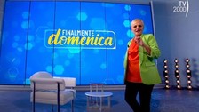 Locandina Finalmente Domenica